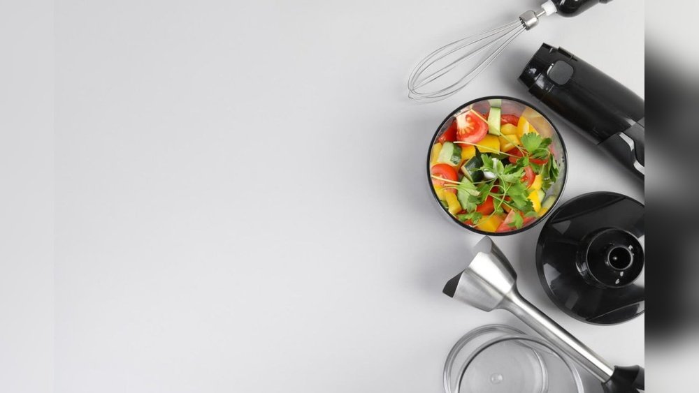 Can I Use An Immersion Blender While Food Is Cooking