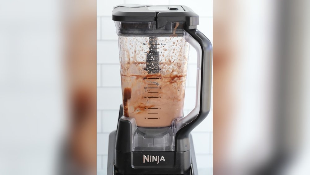 How To Make A Chocolate Milkshake In A Ninja Blender