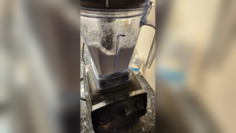 How To Make Powdered Sugar In A Ninja Blender