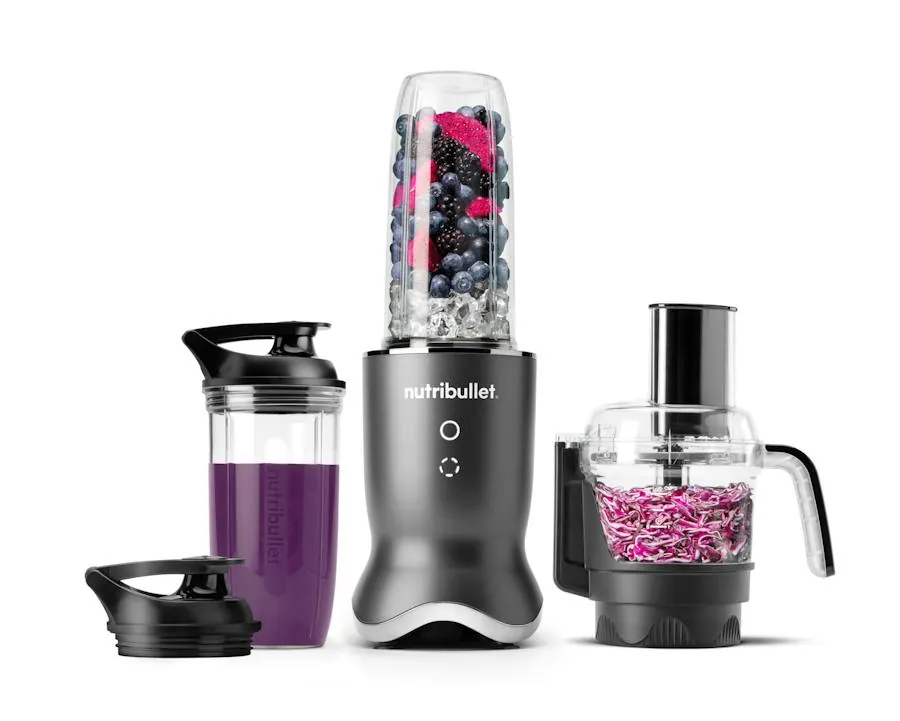Affordable personal blender and expensive high-speed blender with blank price tags