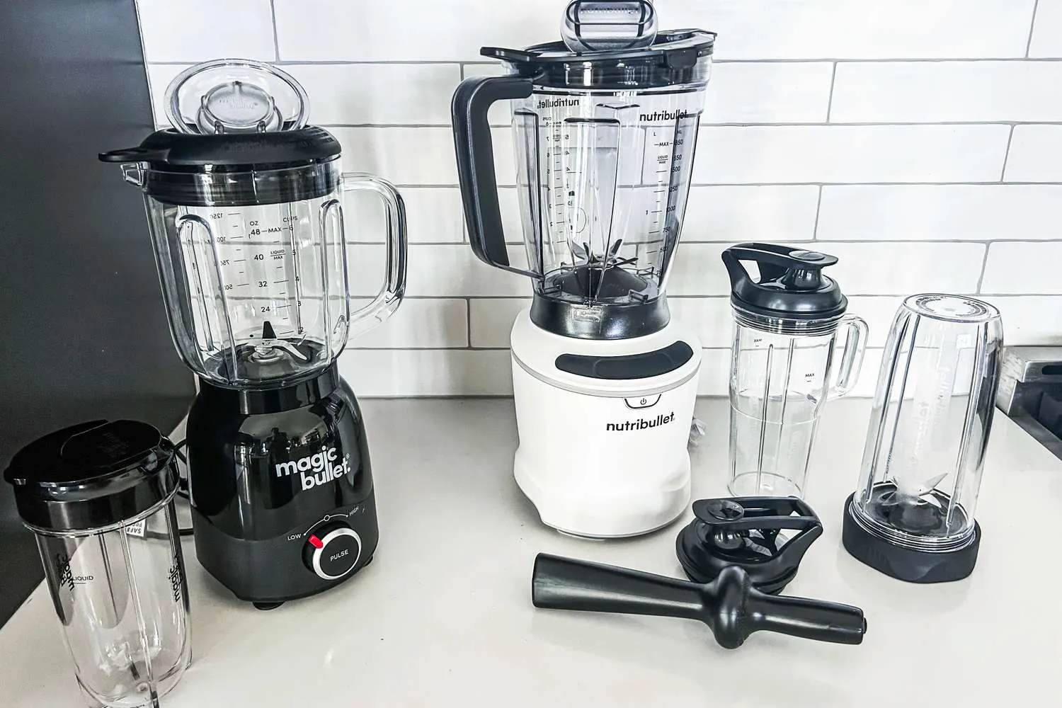 Personal blender on a dorm desk with protein powder nearby